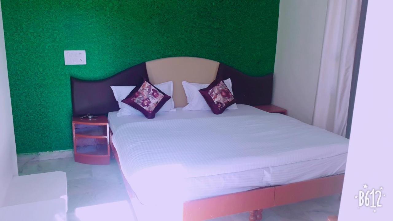 Paradise Hotel For Couples Mount Abu Exterior foto